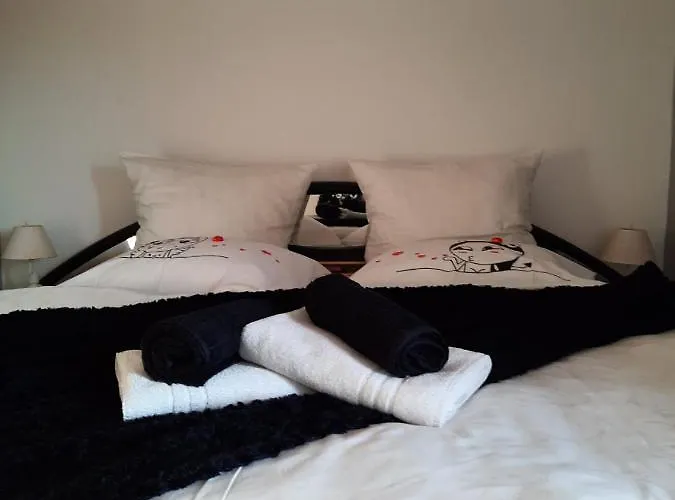 Nanut * Σίμπενικ