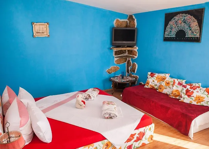 Nanut * Σίμπενικ