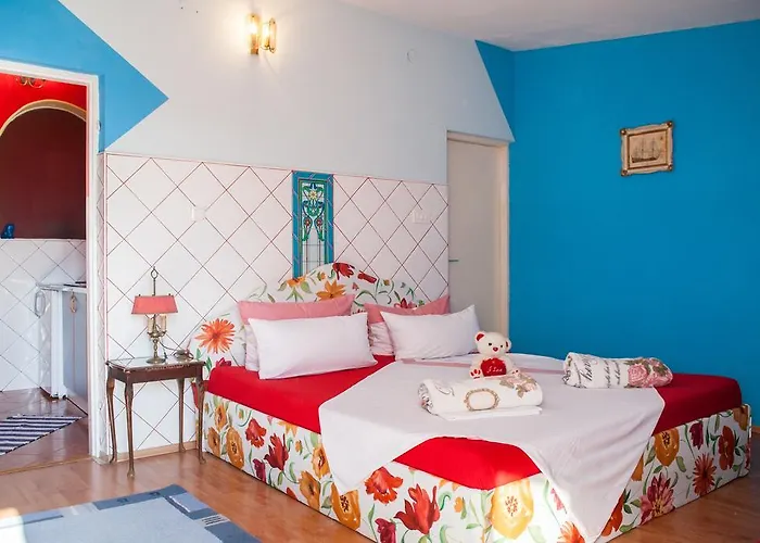 Nanut Σίμπενικ