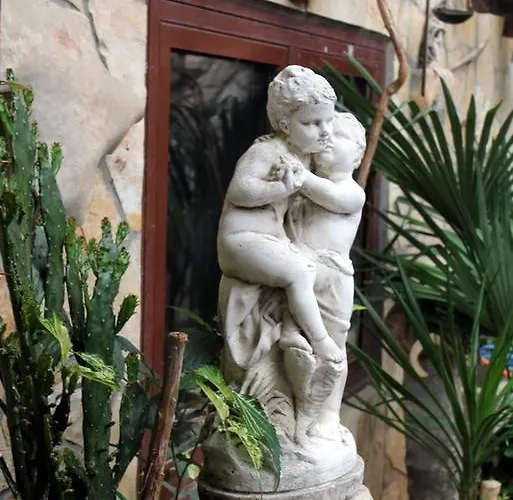 Nanut Σίμπενικ