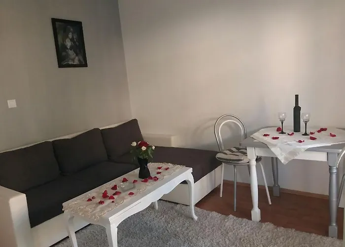 Nanut Σίμπενικ