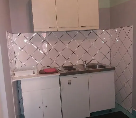 Nanut * Σίμπενικ